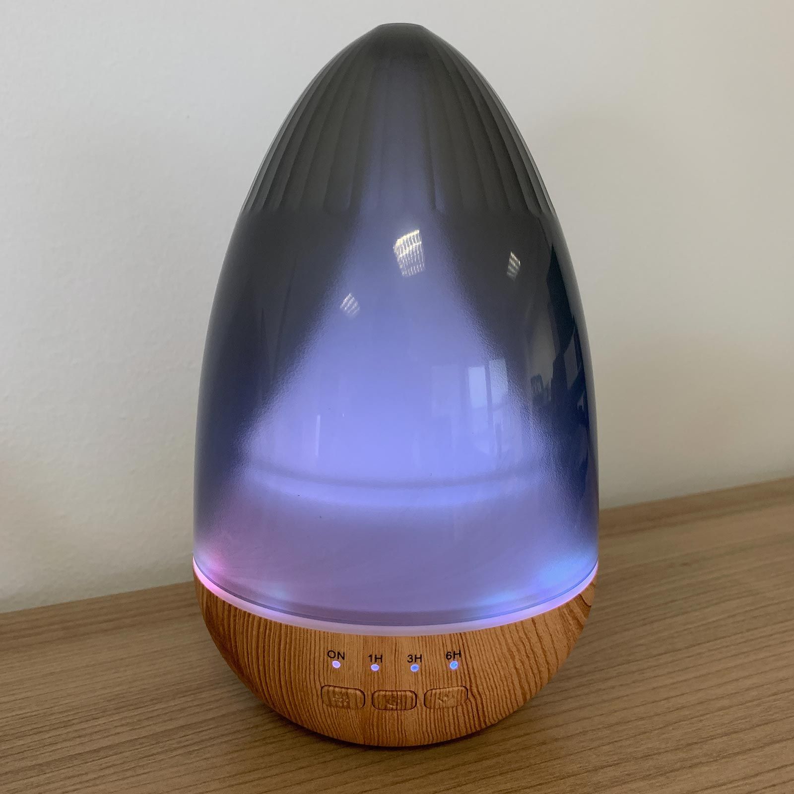 Barcelona Atomiser with colour-changing LED light and USB power.
