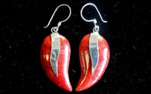 Elegant 925 silver earrings with a smooth coral design, hand-made in Bali.