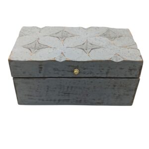 Vintage Deco multi-purpose box with carved pattern in grey star design.