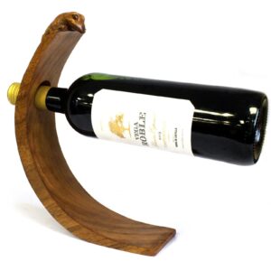 Handmade wooden balancing wine holder featuring a gecko design.
