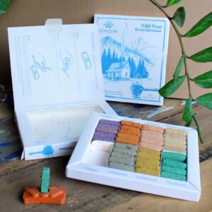 Display set of 70 incense smudge bricks and burner inspired by the Wild West.