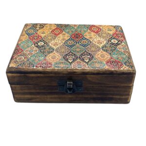 Ceramic glazed wood box with traditional pattern, perfect for storage or gifting.