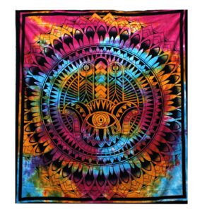 Elegant double cotton bedspread featuring a Hamsa design, perfect for home decor.