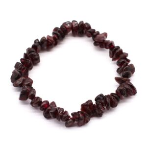 Stylish chipstone bracelet featuring polished blood garnet gemstones.