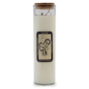 Soy wax candle with gemstones, ylang-ylang and patchouli for a romantic atmosphere.
