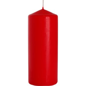 Red pillar candle with a 48-hour burning time for a calming atmosphere.