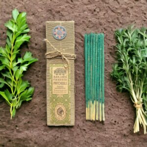 Patchouli ritual resin sticks for creating a warm and inviting atmosphere.