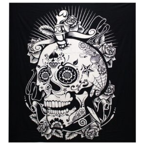 Black and white double cotton bedspread featuring a rose skull design.