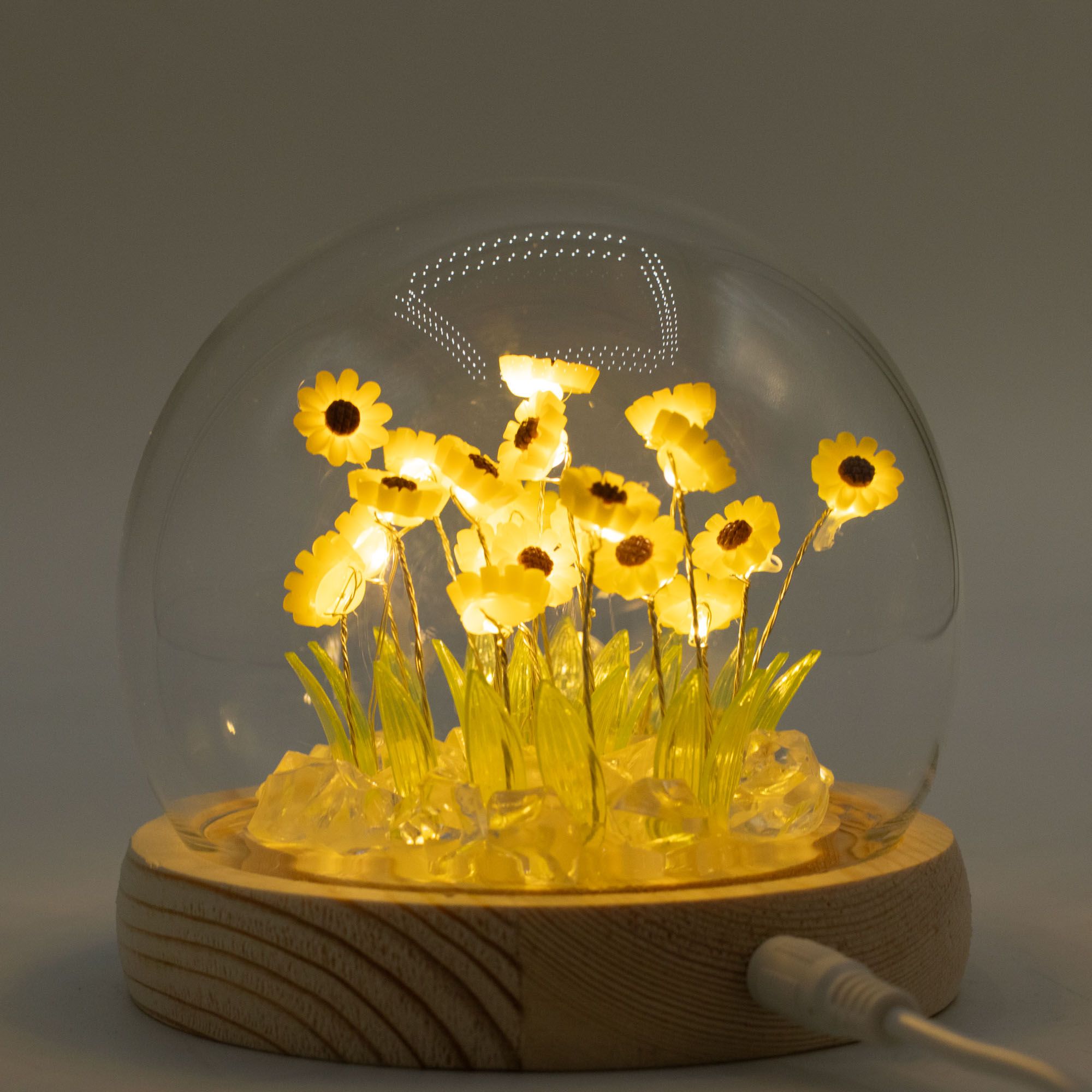 Floral Glow Garden Dome - 20 Sunflower - LED USB 4 Delicate floral design under a glass dome with LED light and wooden base.
