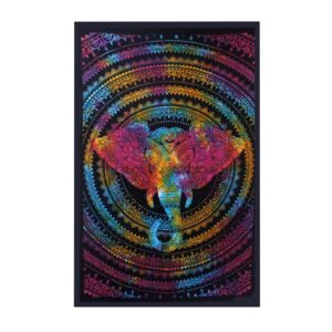 Handmade double cotton bedspread featuring an elephant head design.